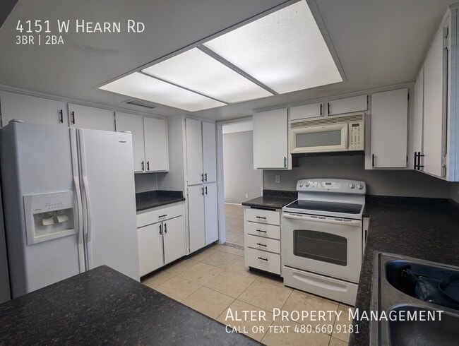 Foto del edificio - 4151 W Hearn Rd