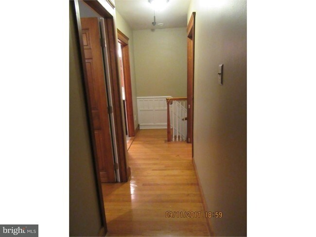 Building Photo - 25 Peachtree Ln