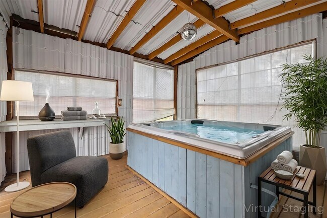 Foto del edificio - 12311 Granite Woods Ct