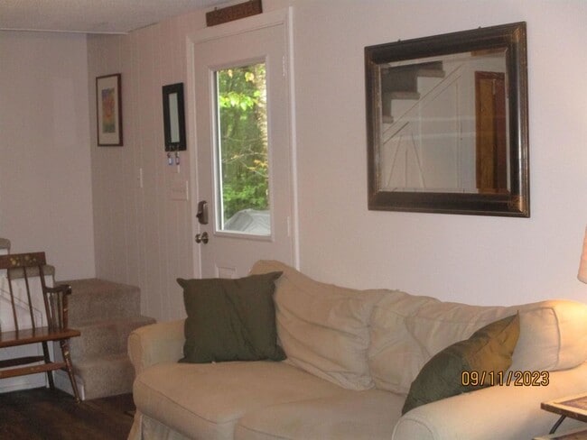 Building Photo - 68 Chickenboro Rd