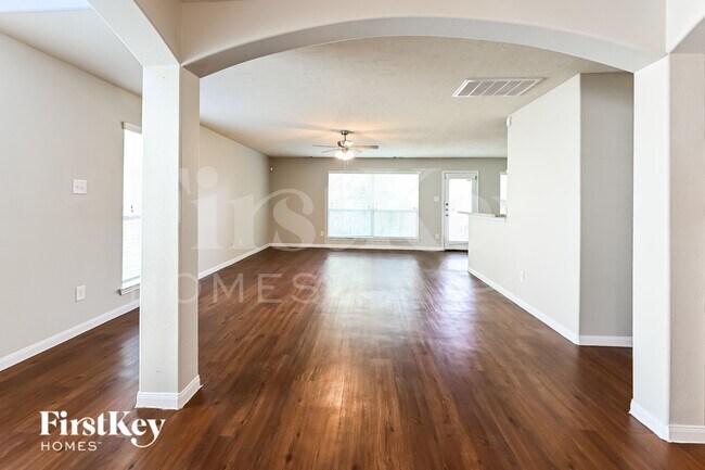Foto del edificio - 15402 Bammel Oaks Ct