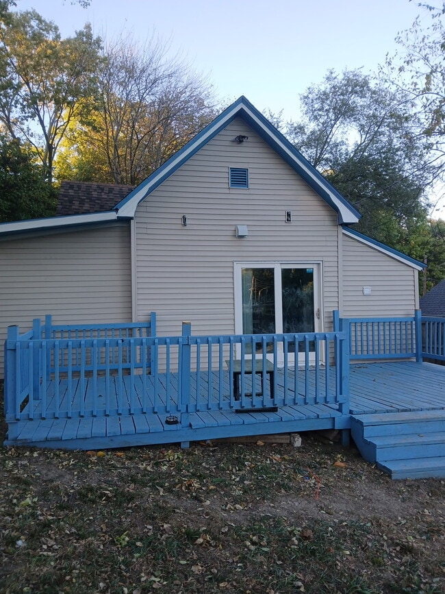 Building Photo - 2405 Lafayette Ave