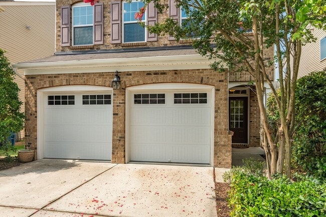 Foto del edificio - Charming 3BR Home with Loft, Fenced Yard & Community Pool