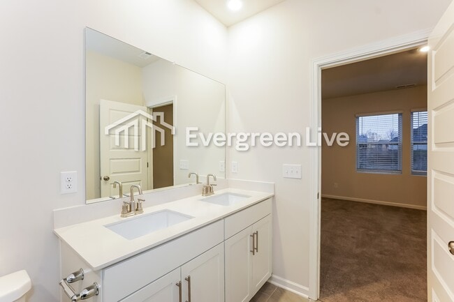 Foto del edificio - 656 Shoemaker Ln