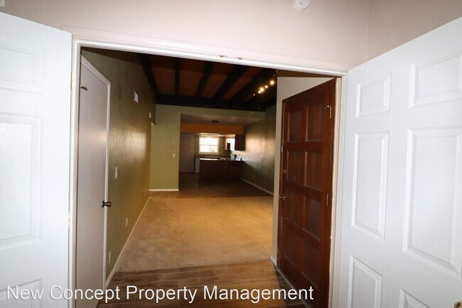 Building Photo - 3 br, 2 bath House - 3077 N Sparkman Blvd
