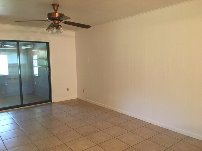 Foto del edificio - 3/2/2 Fenced yard Pet FRIENDLY