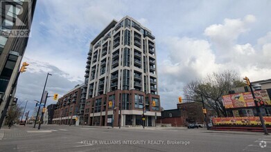 Building Photo - 560-1560 Rideau St