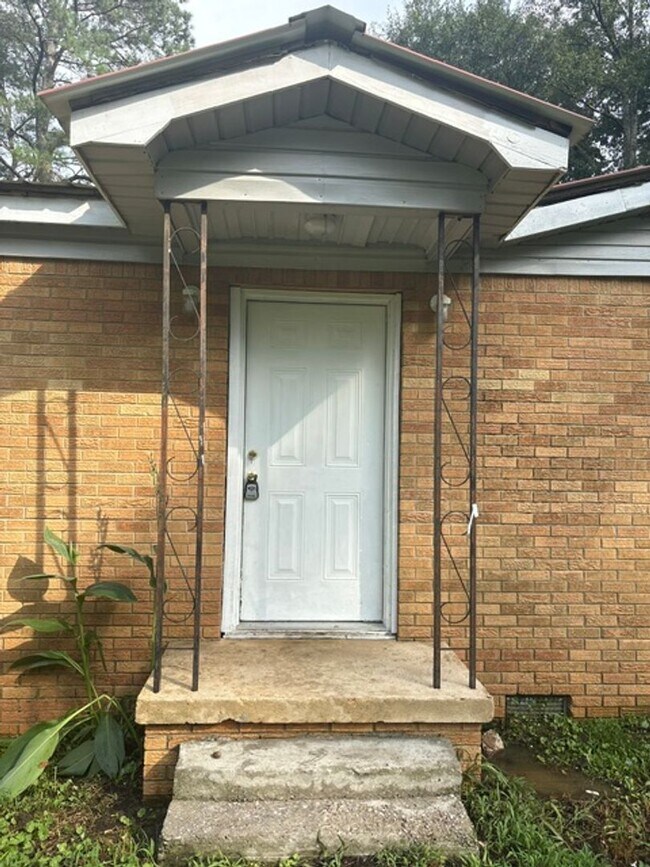 Building Photo - 63 Co Rd 4050