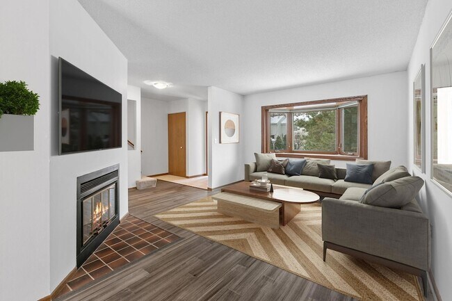 Foto del edificio - 232 3rd Ave NE