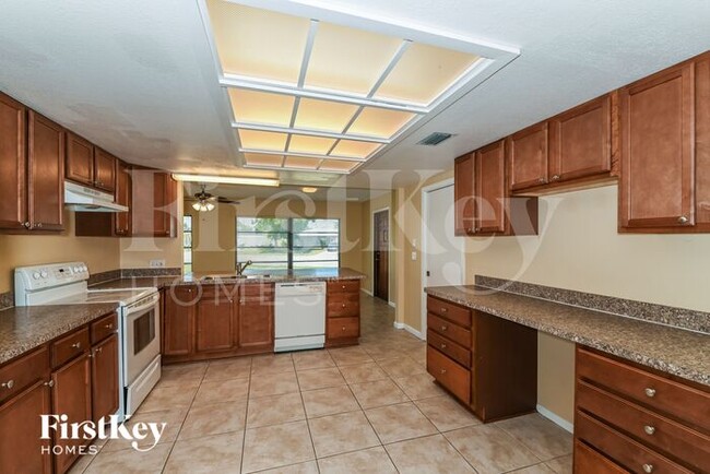 Foto del edificio - 2511 Broad Ranch Dr