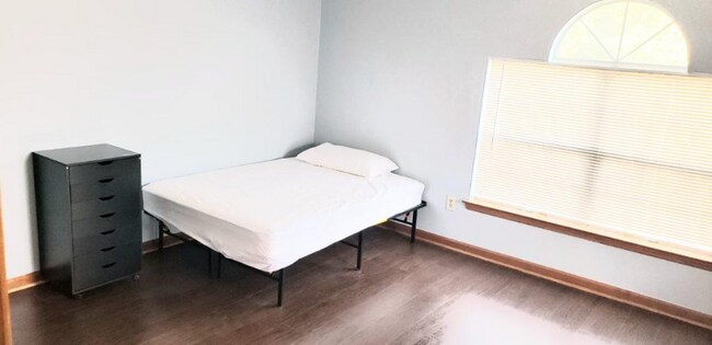 Foto del edificio - 4155 Lake Mist Dr NW