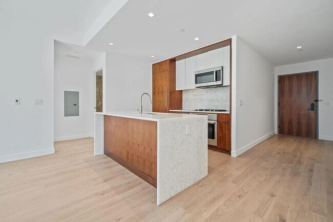 Foto del edificio - 75 Park Ln S