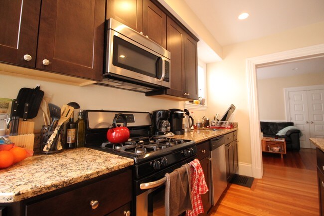 Foto del edificio - 31 Montcalm Ave