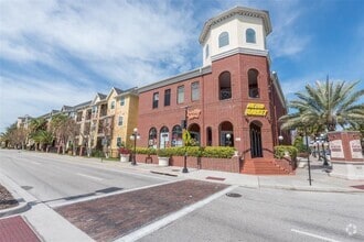Building Photo - 2010 E Palm Ave