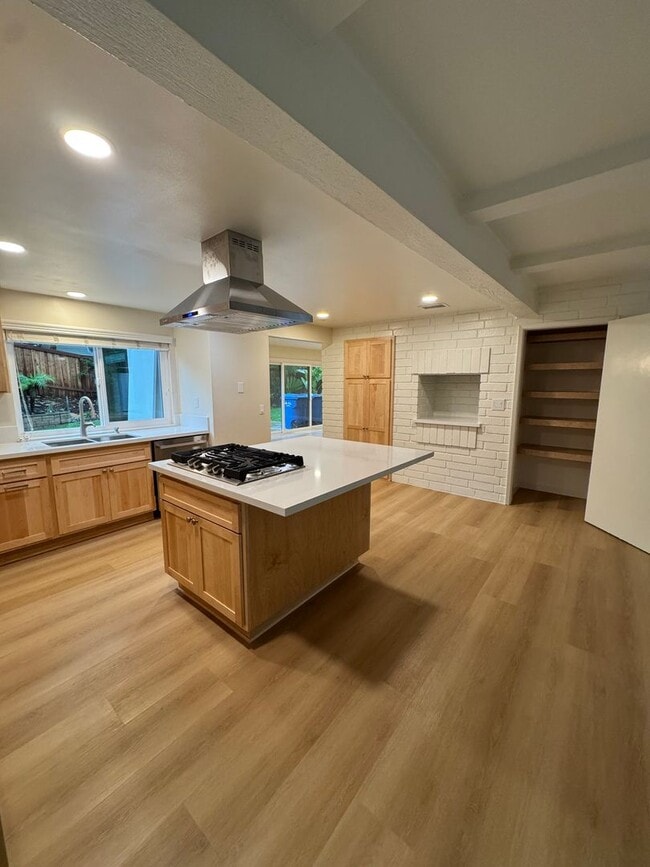 Building Photo - Renovated Home with Modern Comfort and Spacious Living