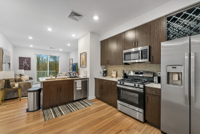 Building Photo - 4000 Schindler Ct