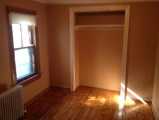 bedroom - 219 Ulster St