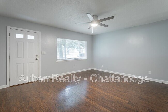 Foto del edificio - 2806 Silverdale Rd