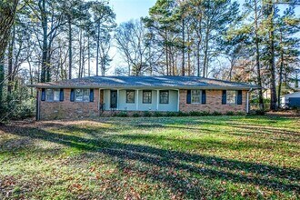 Building Photo - 1316 White Oak St SE