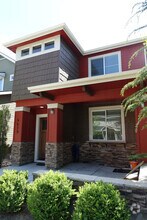 Building Photo - 4419 Brennen St W