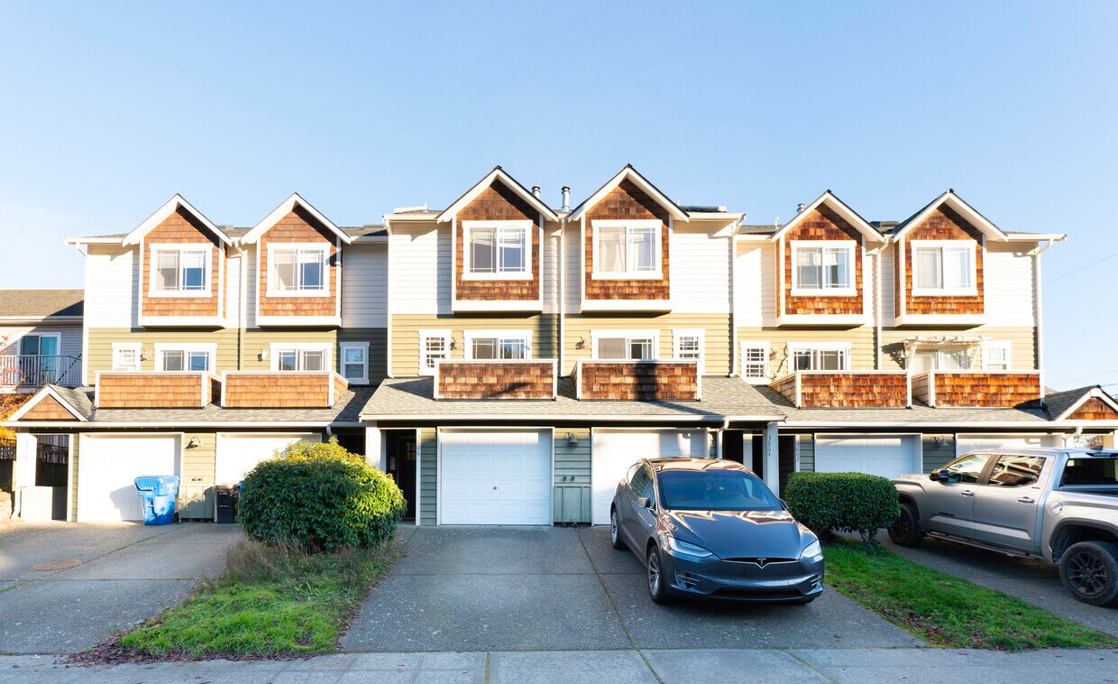 Photo - 3606 22nd Ave W (Seattle, WA)