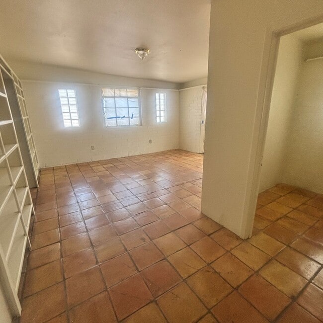 Building Photo - 1409 S Mill