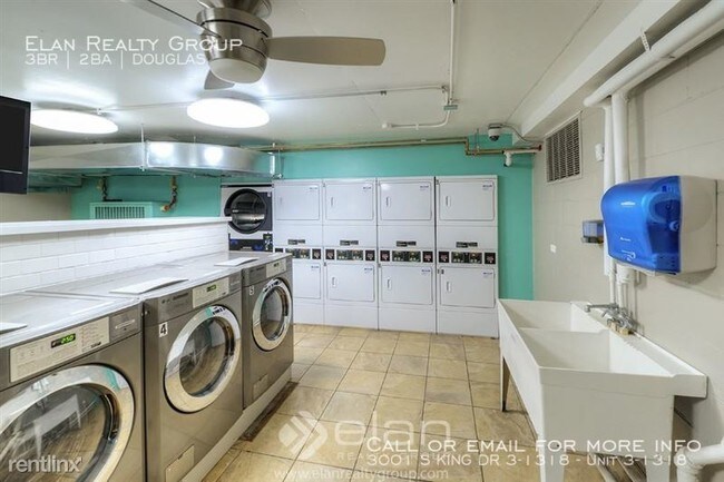 Building Photo - Prairie Shores (3001 S KING DR 3-1318)