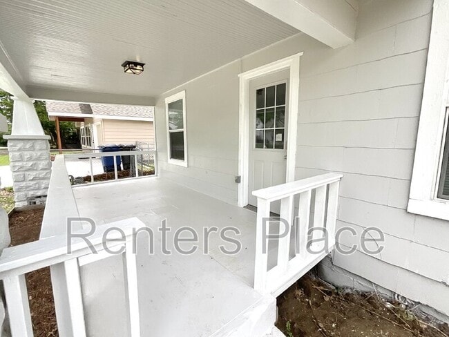 Building Photo - 4204 S 25th W Ave