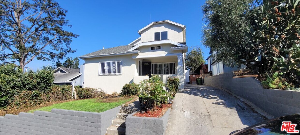 Primary Photo - 1240 S Lucerne Blvd