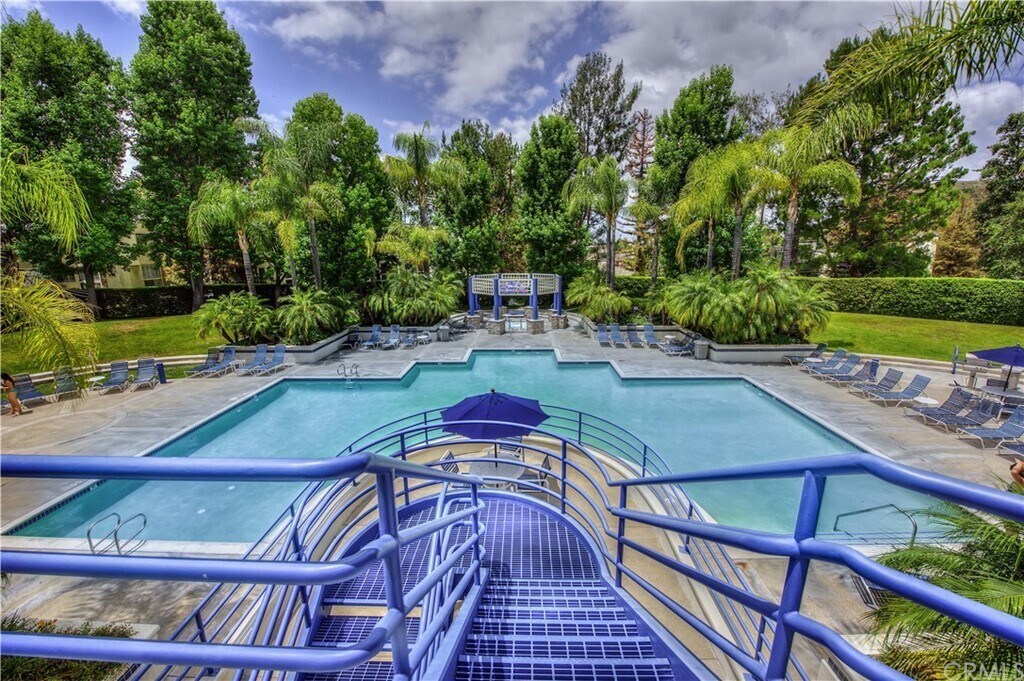 Foto principal - 5749 E Creekside Ave