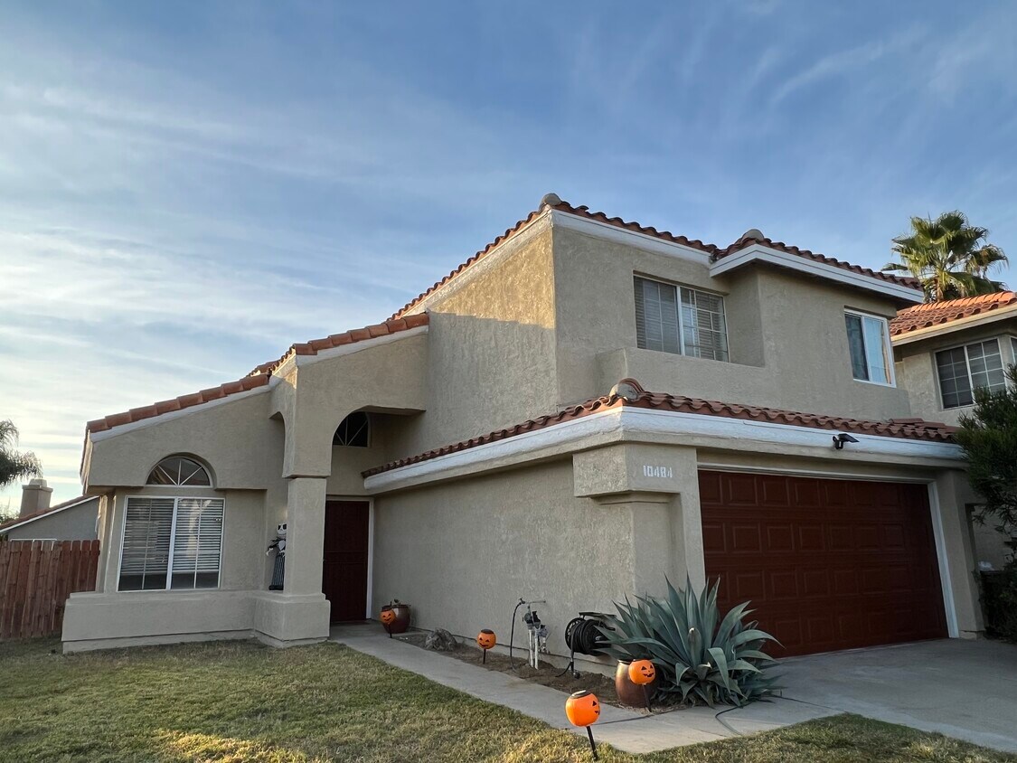 Foto principal - 10484 Agate Ave