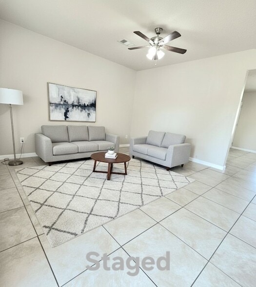 Foto del edificio - 6315 Rosemary Ln