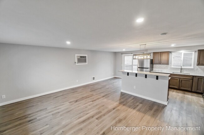 Foto del edificio - 15204 E 8th Ave