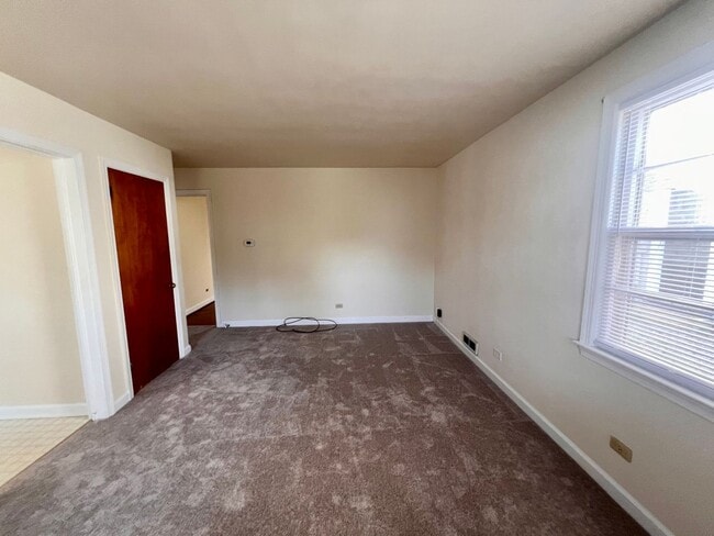 Building Photo - 1104 Little High St