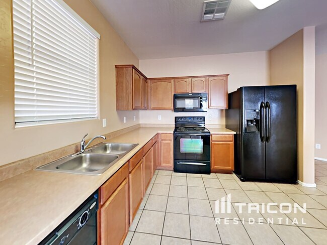 Foto del edificio - 45707 W Guilder Ave