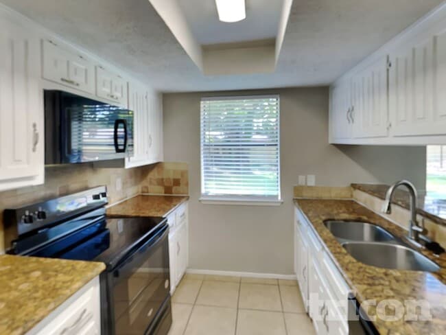 Foto del edificio - 20203 Fox Haven Ln