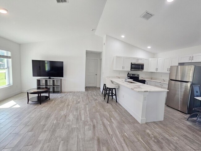Foto del edificio - 2447 NW 5th St