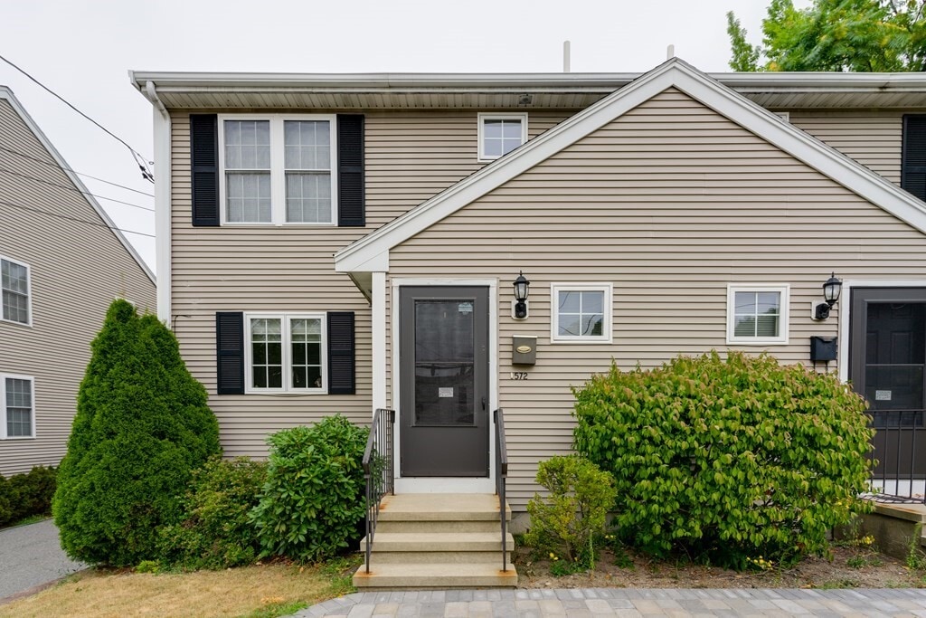 572 Willard St, Quincy, MA 02169 Townhome Rentals in Quincy MA