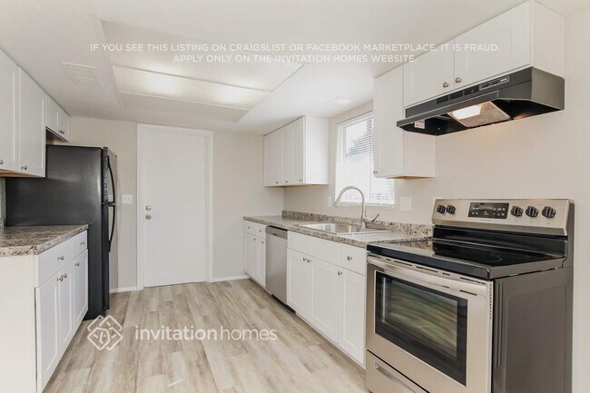 Foto del edificio - 4316 N 106th Dr
