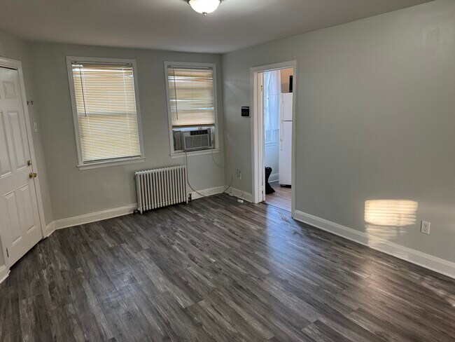 Foto del edificio - 5602 Midwood Ave