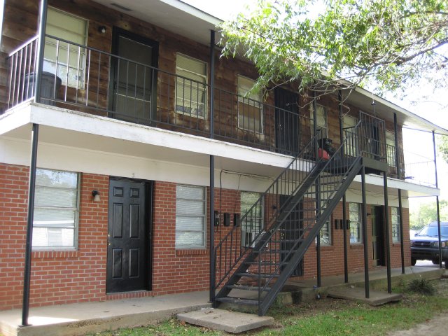 Building Photo - 2175 W Florence Ave