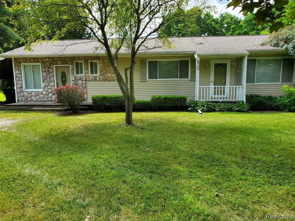 Foto principal - 630 Rush Lake Rd