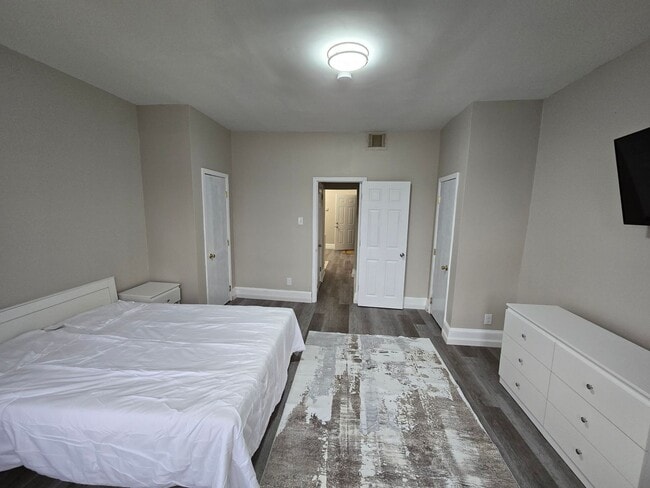 Foto del edificio - 4915 N 13th St