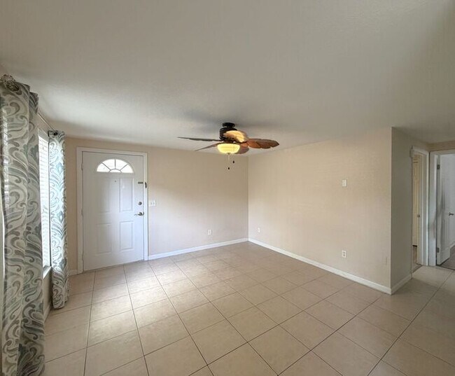 Foto del edificio - Location!  Charming 2/1 near Downtown Dunedin