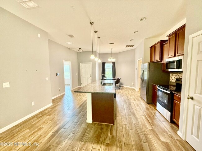 Building Photo - 6044 Patriots Landing Ln