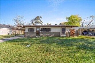 Building Photo - 1501 Meadow Dr