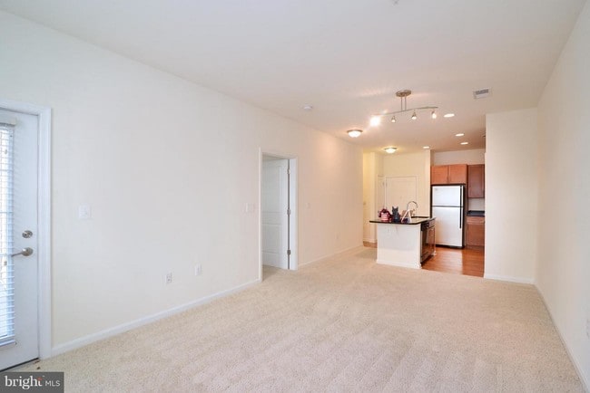 Building Photo - 4209 Ridge Top Rd