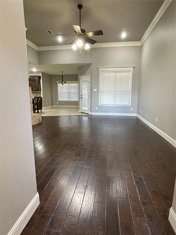 Foto del edificio - 702 Swift Water Dr