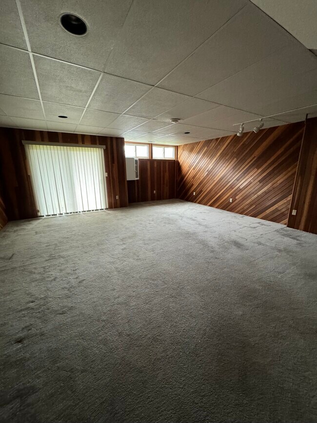 Foto del edificio - 28 Crossroads Ln