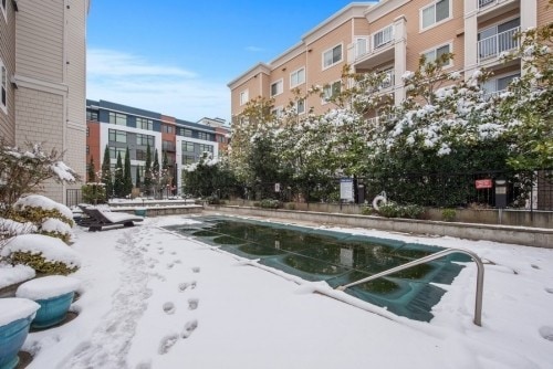 Building Photo - 1525 NW 57th St - 1 bedroom + den